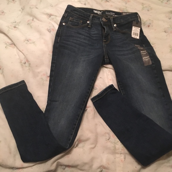 Mossimo Curvy Skinny Mid-rise, Alpha Blue Jeans - Picture 3 of 3
